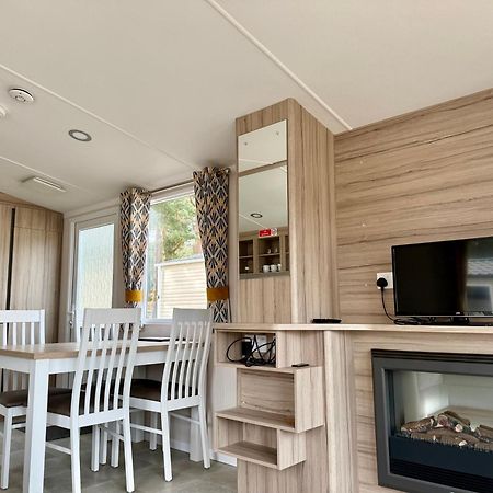 The Salmon Van - Beautiful, Luxury Static Caravan Aberlour Exterior foto